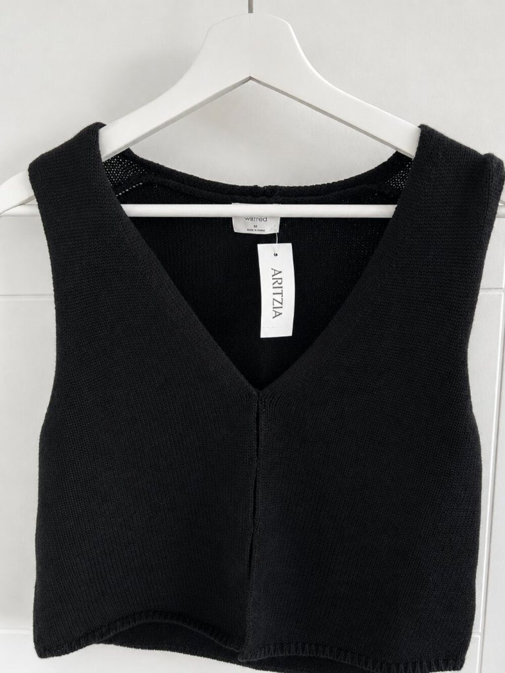 Aritzia Wilfred Basque Sweater Vest Black Size M NWT